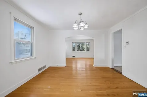13 Greenwood Avenue West Orange NJ 07052