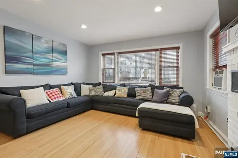 5 Cedar Street North Arlington NJ 07031