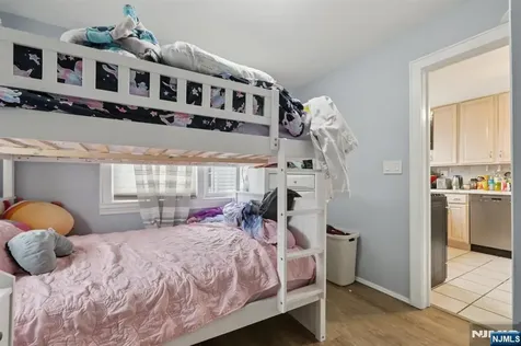 5 Cedar Street North Arlington NJ 07031