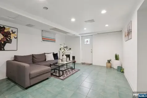 5 Cedar Street North Arlington NJ 07031