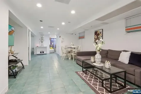 5 Cedar Street North Arlington NJ 07031