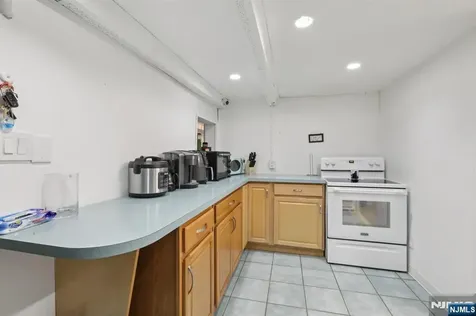 5 Cedar Street North Arlington NJ 07031