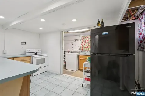 5 Cedar Street North Arlington NJ 07031