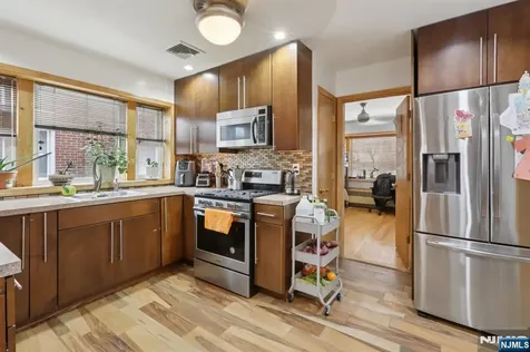 5 Cedar Street North Arlington NJ 07031