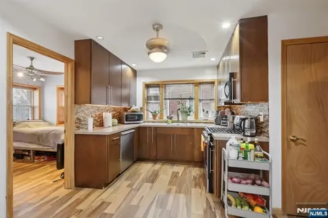 5 Cedar Street North Arlington NJ 07031