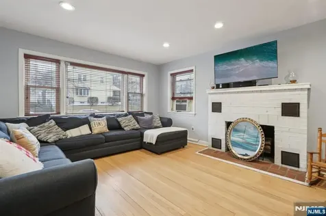 5 Cedar Street North Arlington NJ 07031
