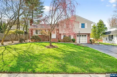 118 Harriot Avenue Harrington Park NJ 07640