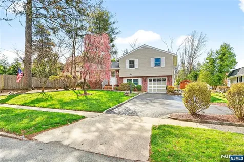 118 Harriot Avenue Harrington Park NJ 07640