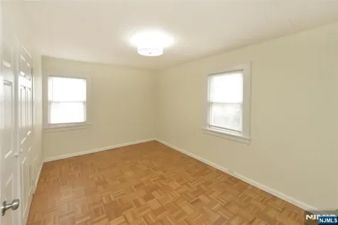 263 Sutton Avenue Hackensack NJ 07601