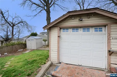 263 Sutton Avenue Hackensack NJ 07601