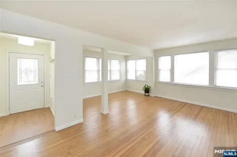 263 Sutton Avenue Hackensack NJ 07601