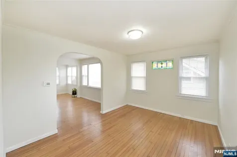 263 Sutton Avenue Hackensack NJ 07601