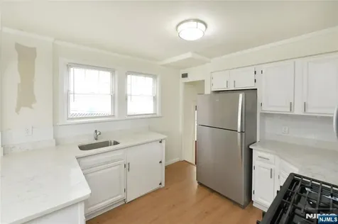 263 Sutton Avenue Hackensack NJ 07601