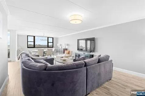 250 Gorge Road Cliffside Park NJ 07010