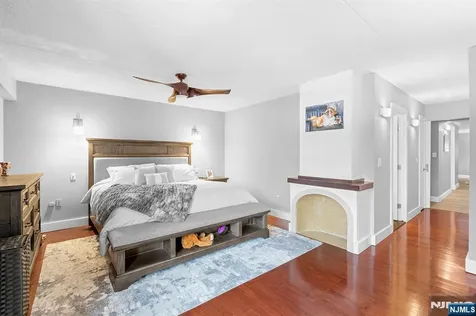 250 Gorge Road Cliffside Park NJ 07010
