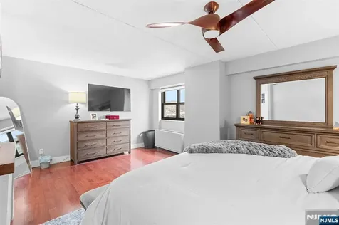 250 Gorge Road Cliffside Park NJ 07010