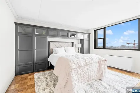 250 Gorge Road Cliffside Park NJ 07010