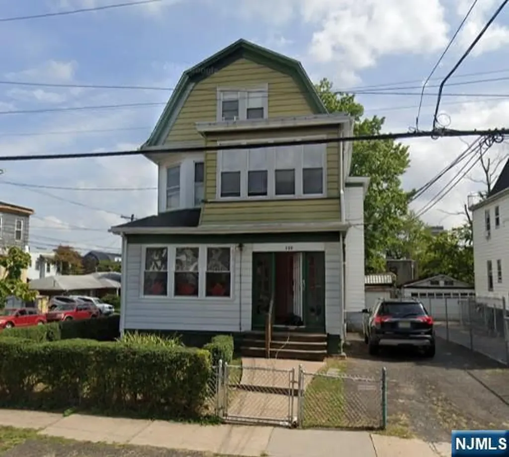 388 Seymour Avenue Newark NJ 07112