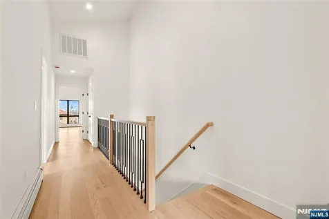 230 8th Street Palisades Park NJ 07650