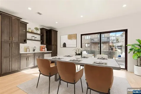 230 8th Street Palisades Park NJ 07650