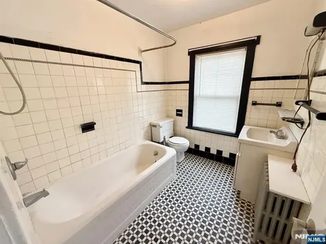 54 College Place Ridgefield Park NJ 07660