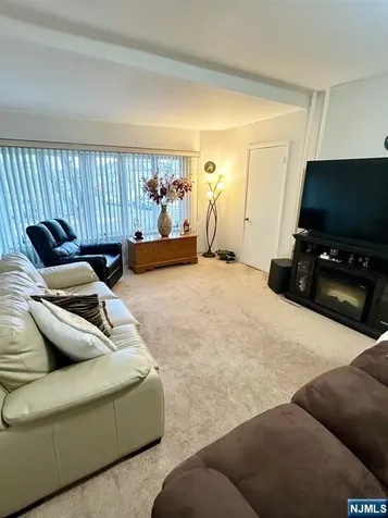 54 College Place Ridgefield Park NJ 07660