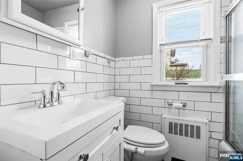 274 Greylock Parkway Belleville NJ 07109