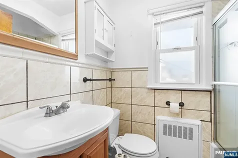 274 Greylock Parkway Belleville NJ 07109
