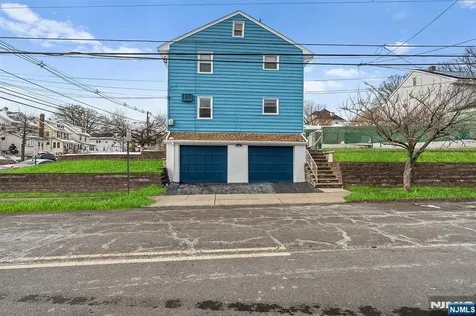 274 Greylock Parkway Belleville NJ 07109