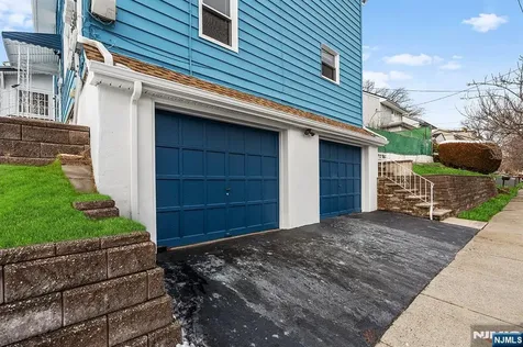 274 Greylock Parkway Belleville NJ 07109