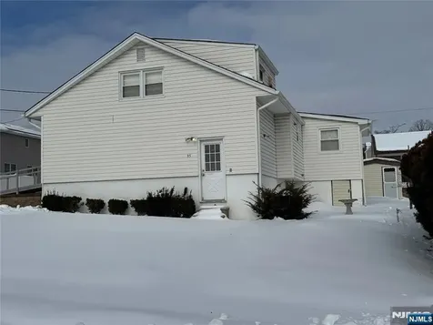 35 18th Avenue Elmwood Park NJ 07407