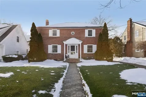 56 Highland Road Glen Rock NJ 07452