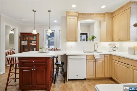 56 Highland Road Glen Rock NJ 07452