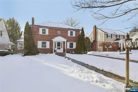 56 Highland Road Glen Rock NJ 07452