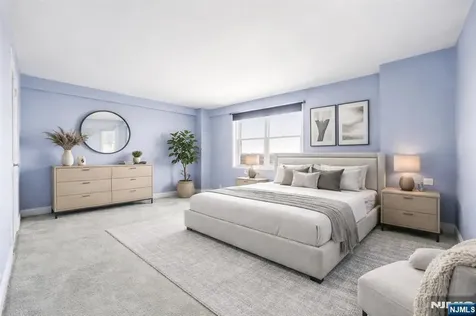 2077 Center Avenue Fort Lee NJ 07024