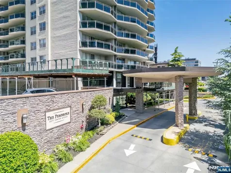 2077 Center Avenue Fort Lee NJ 07024