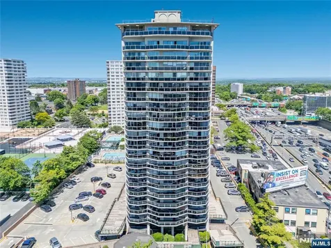 2077 Center Avenue Fort Lee NJ 07024