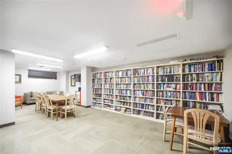 2077 Center Avenue Fort Lee NJ 07024