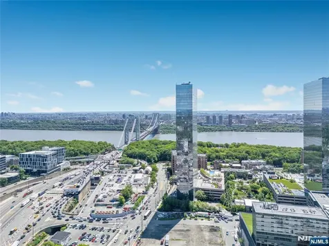 2077 Center Avenue Fort Lee NJ 07024