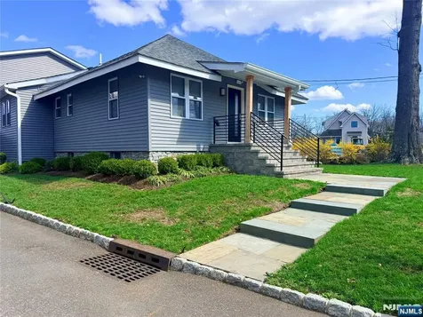 24 Grant Street Ramsey NJ 07446
