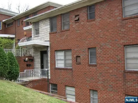348 Northwood Way Palisades Park NJ 07650