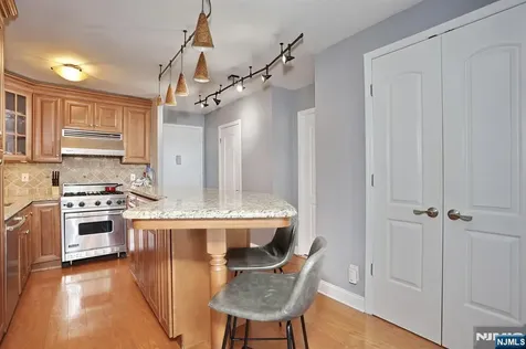 277 Prospect Avenue Hackensack NJ 07601