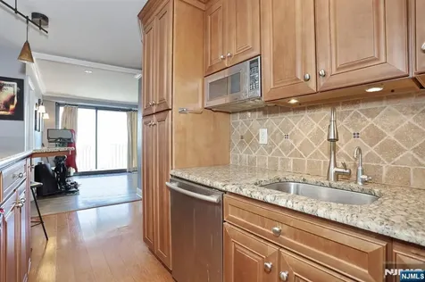 277 Prospect Avenue Hackensack NJ 07601