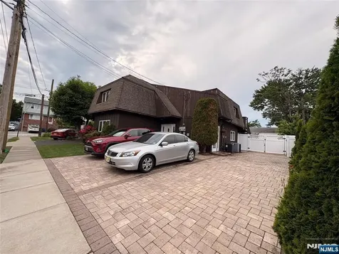 32 Franklin Street Hackensack NJ 07601