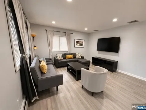 32 Franklin Street Hackensack NJ 07601