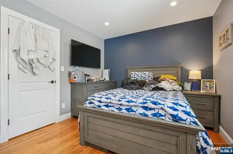 25 Nathan Way Wayne NJ 07470