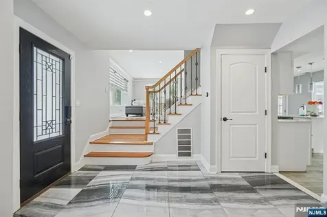 25 Nathan Way Wayne NJ 07470