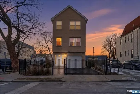 613 20th Street Irvington NJ 07111