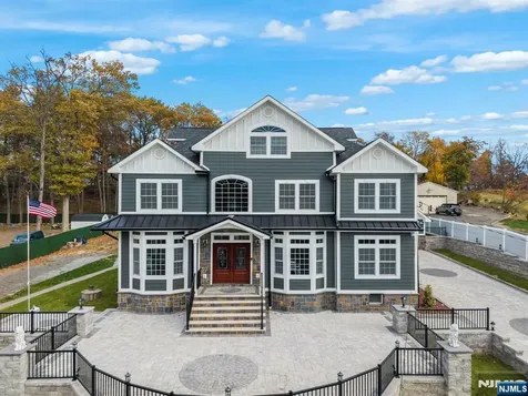 45 Dietrich Lane North Haledon NJ 07508