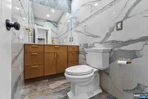 45 Dietrich Lane North Haledon NJ 07508